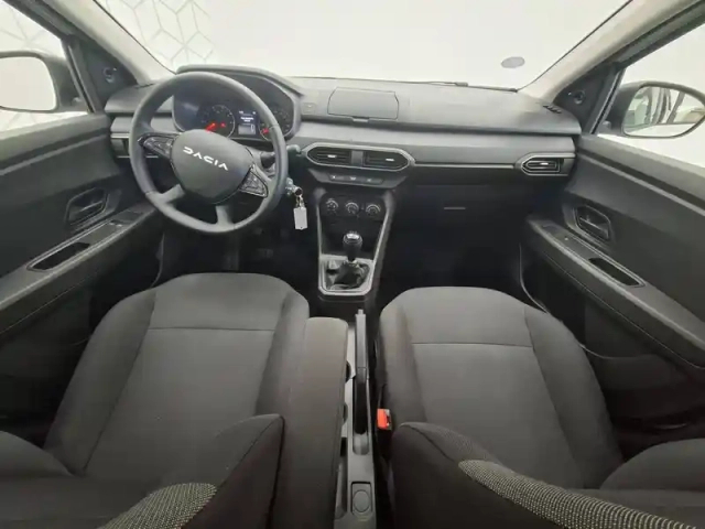 Dacia Sandero sce 65 — photo 25