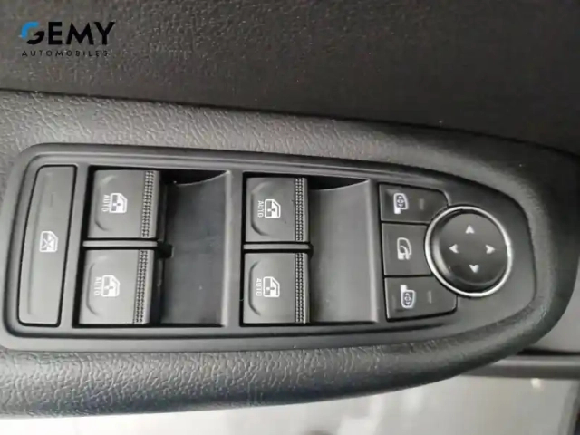 Renault Arkana mild hybrid 140 edc fap - 22 — photo 32
