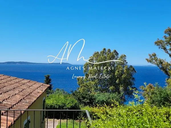Au Coeur du Village - Villa à rénover !