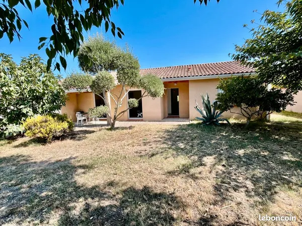 Villa indépendante récente de type 5 sur 650 m2
