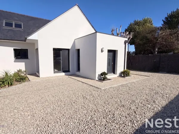 QUIBERON - Maison neuve à vendre située à 300 mètres des plages de la baie !