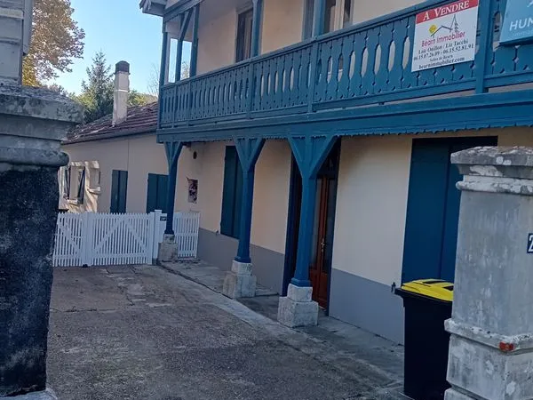 Maison a louer à proximité du centre ville, accès commerces, accès autoroute proche