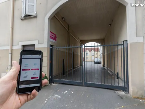 Parking Villiers Le Bel