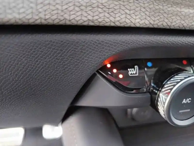 Citroën C5 x hybride rechargeable 225 s&amp;s e-eat8 — photo 41
