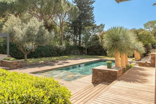 Maison 4 pièces 198 m²