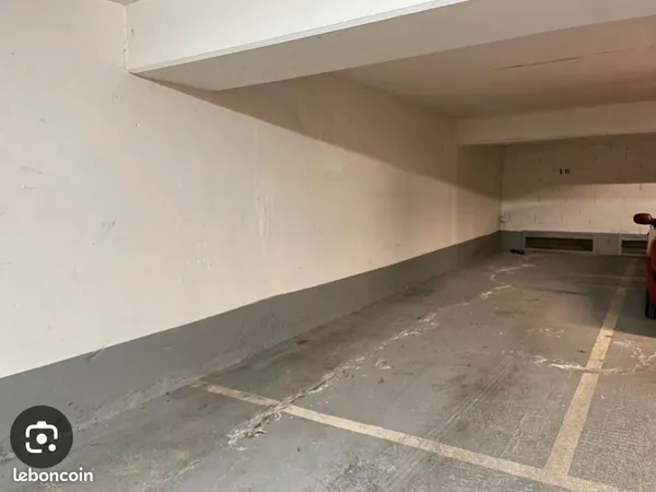 Place de parking en sous-sol sécurisé résidence Patio Orféa