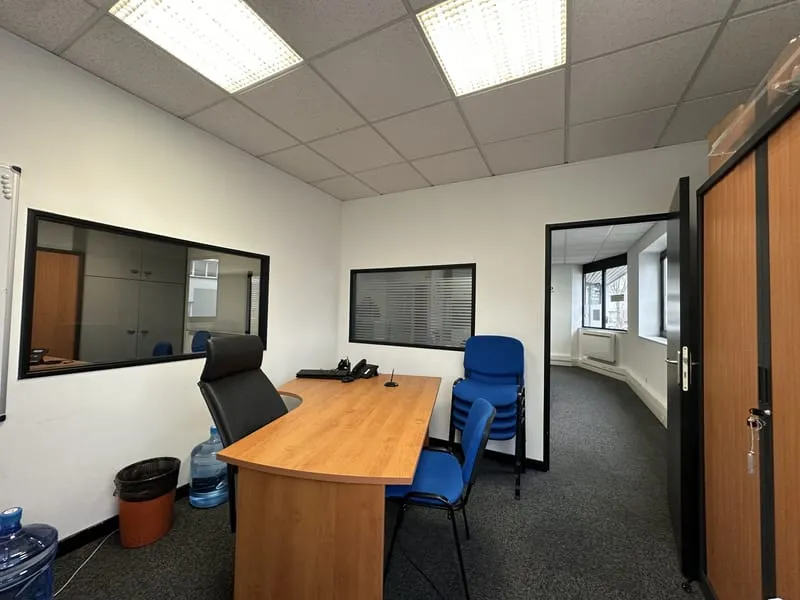 Photo 2