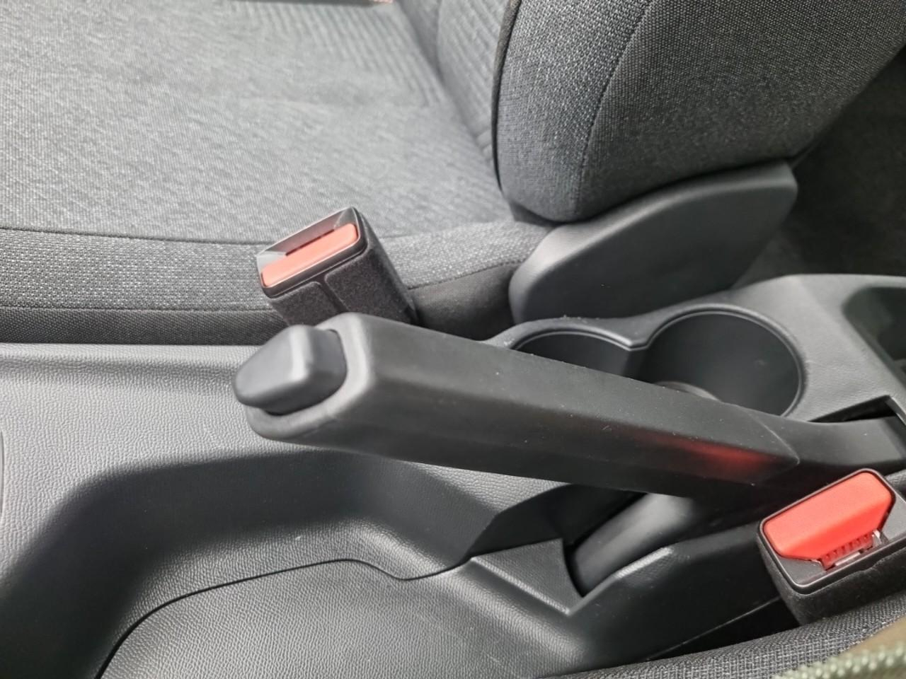 Peugeot 208 100 s&s bvm6 style — photo 18