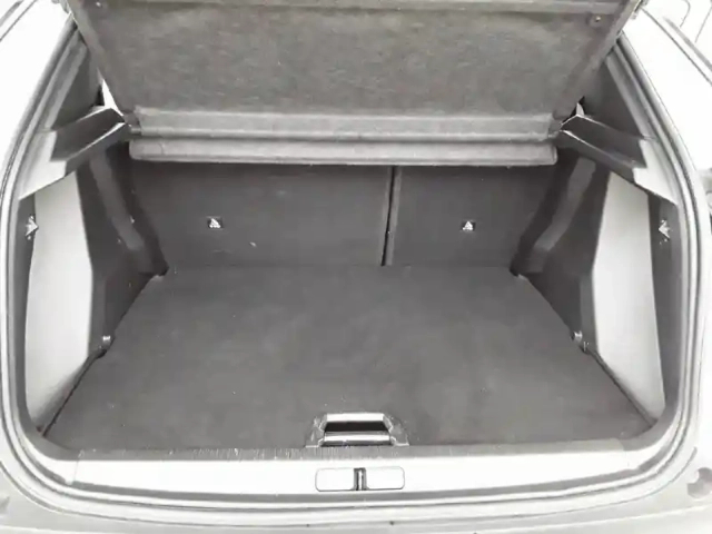 Peugeot 2008 puretech 130 s&amp;s eat8 — photo 30