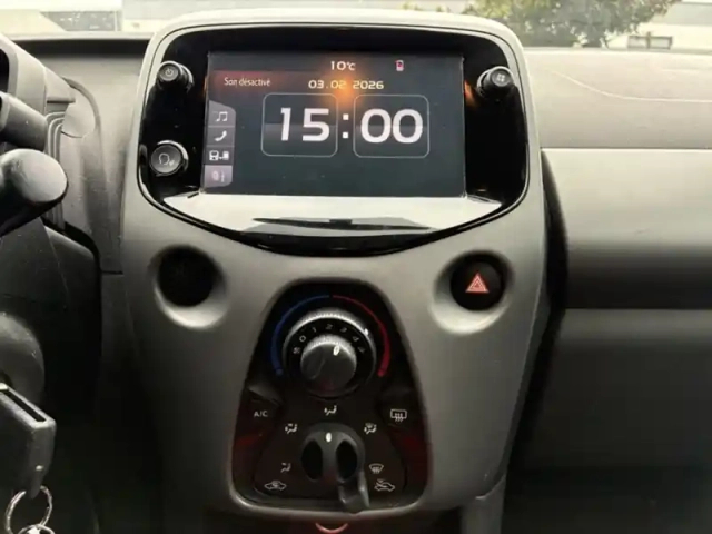 Toyota Aygo 1.0 vvt-i x-play / x-style — photo 11