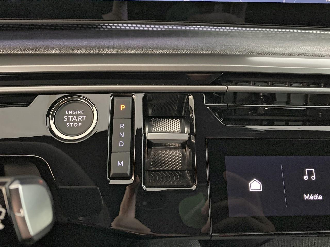 Peugeot 3008 hybrid 145 e-dcs6 gt — photo 15