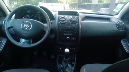 Dacia Duster 1.6 SCe 115 - Essentiel – 2016 – 47292 km – Essence – Boîte Manuelle — photo 22