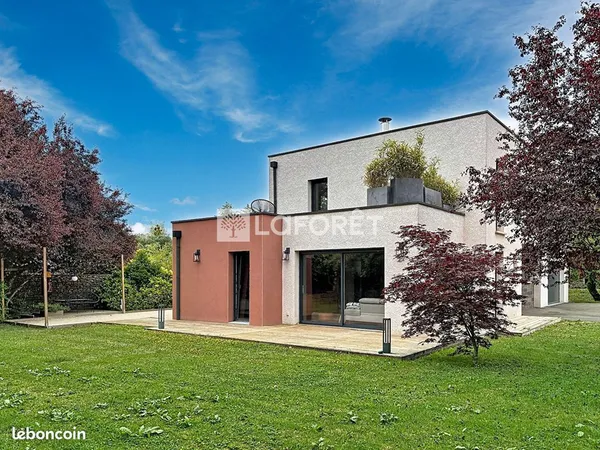 Maison 6 pièces 146 m²