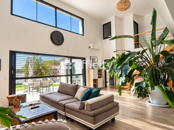Maison 6 pièces 167 m²