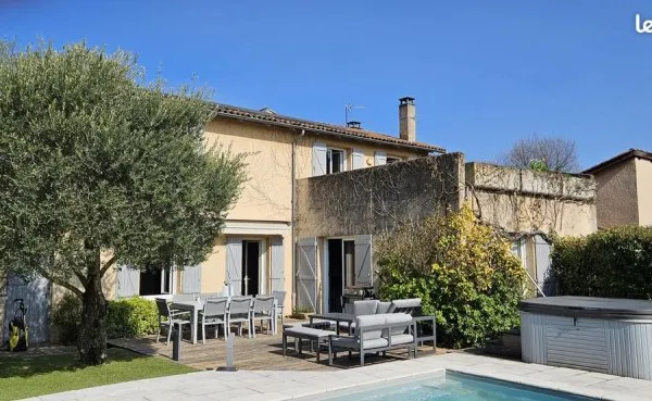 Maison 152m2 4 chambres et Piscine