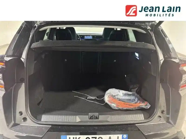 Citroën C5 Aircross hybride rechargeable 225 ch e-eat7 — photo 10