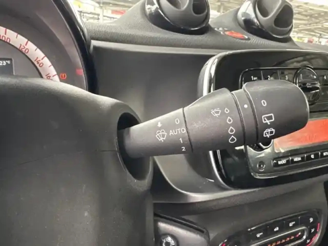 Smart Fortwo base 66 kw (453.344) — photo 20