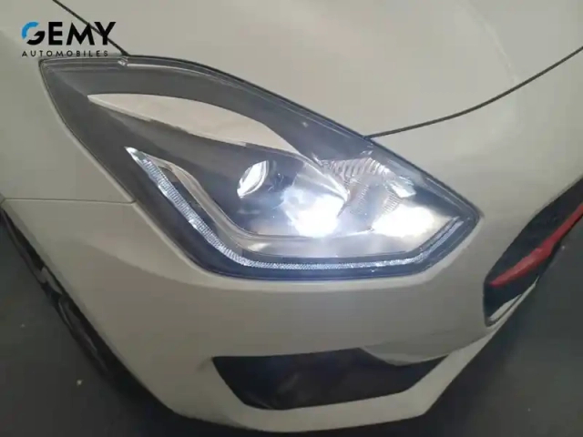 Suzuki Swift 1.0 boosterjet — photo 19