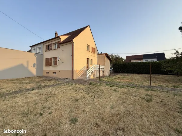 Maison 6 pièces 102 m²