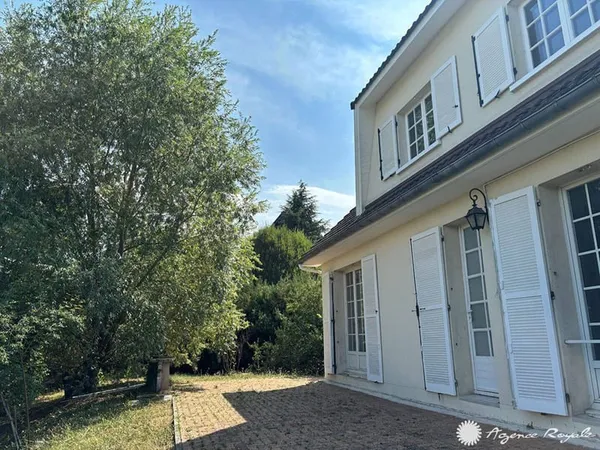 Maison 8 pièces 178 m²