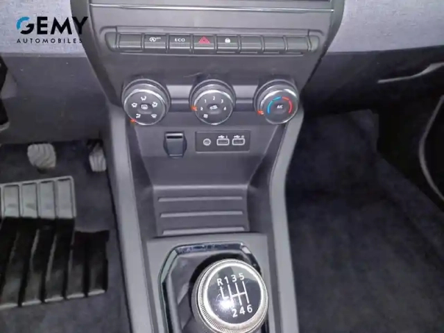 Renault Clio tce 90 — photo 14