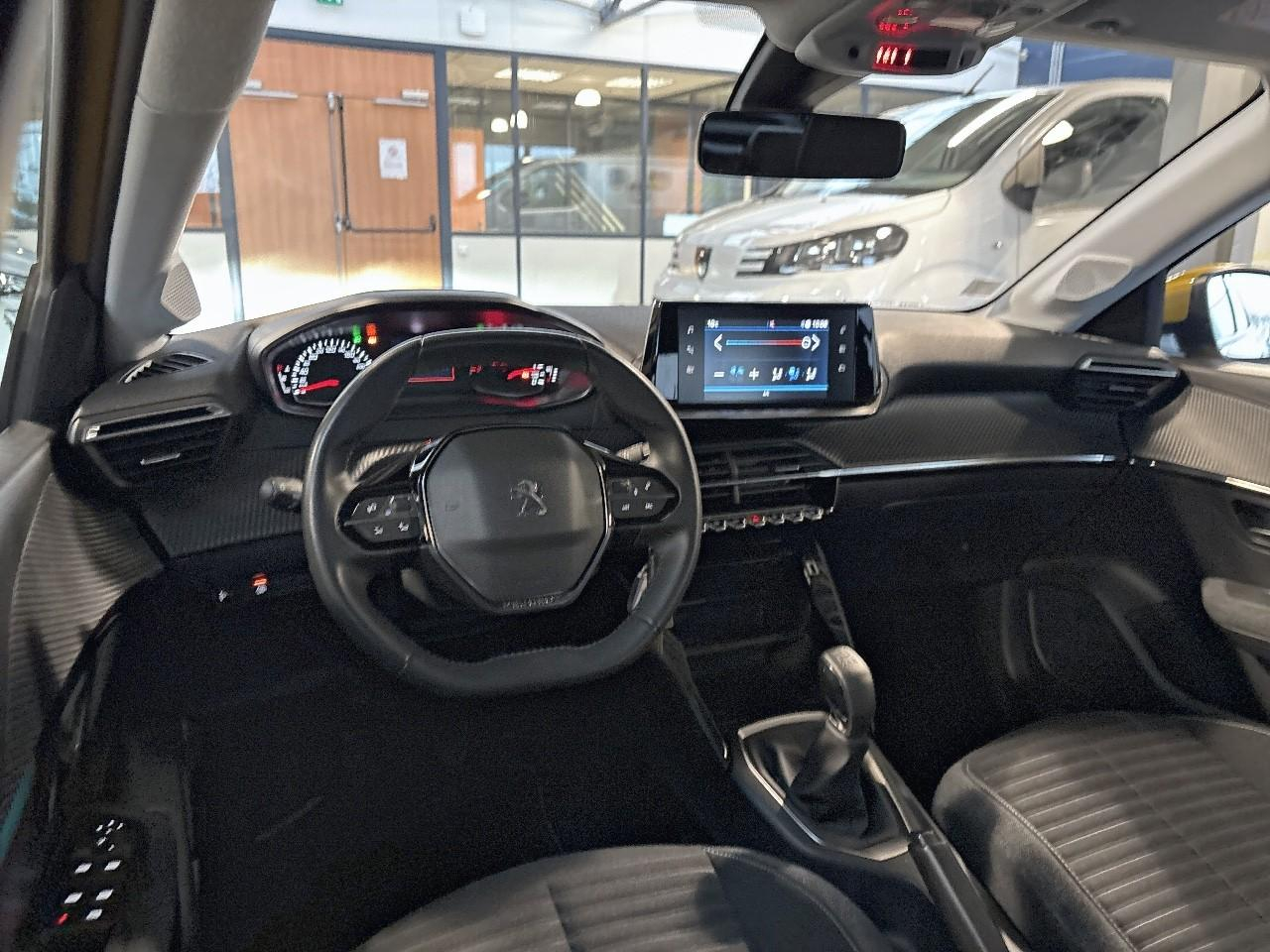 Peugeot 208 puretech 75 s&s bvm5 style — photo 8