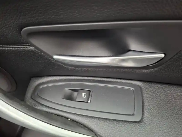 Bmw Serie 4 gran coupé 418d 150 ch bva8 — photo 23