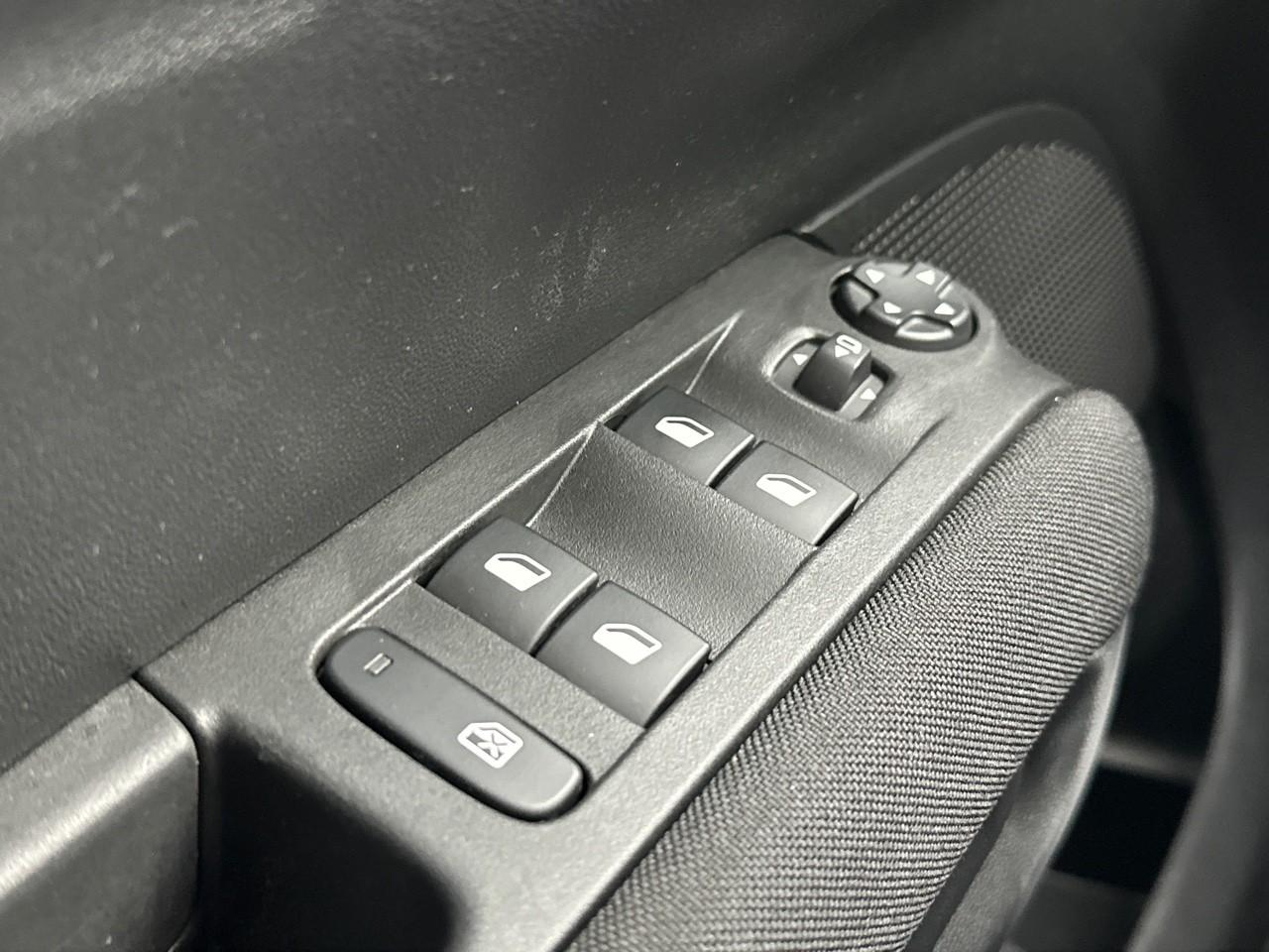 Citroën C3 Aircross puretech 130 s&s eat6 max — photo 15