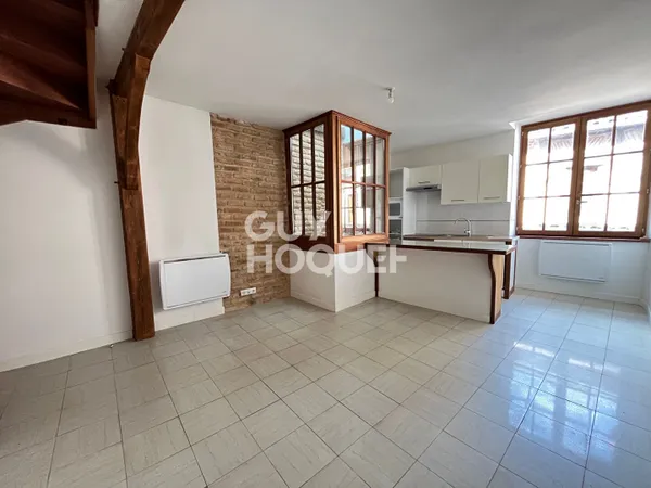 Superbe duplex refait à neuf, 2 chambres, bureau