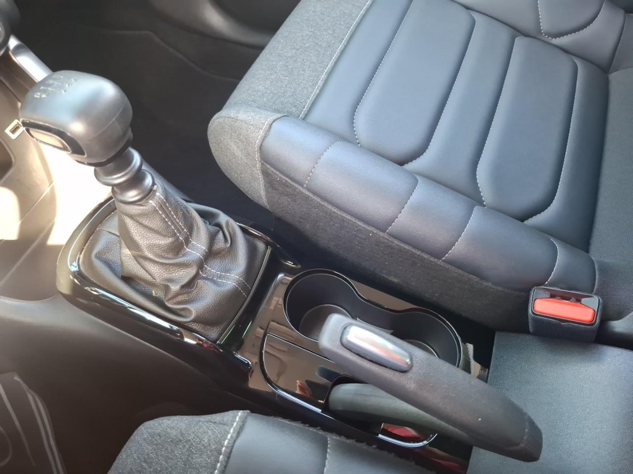 Citroën C3 Aircross puretech 110ch s&s shine — photo 21