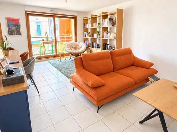 Location T3 Valence
