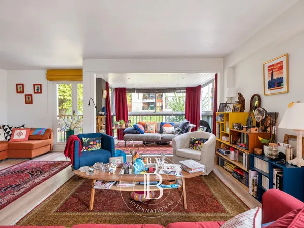 Le Chesnay - Square de Tocqueville - Appartement de 93 m² (plus deux loggias) - 3 chambres - Volumes