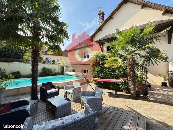 Maison 5 pièces 162 m²