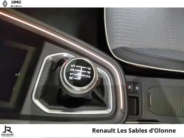 Renault Clio 1.0 eco-g 100ch techno - 24 — photo 6
