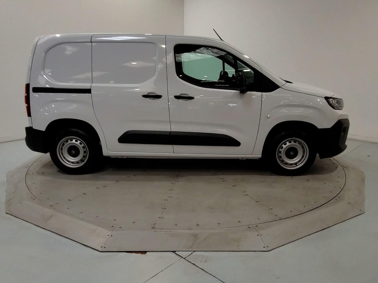 Citroën Berlingo van m diesel 100 ch manuelle — photo 6