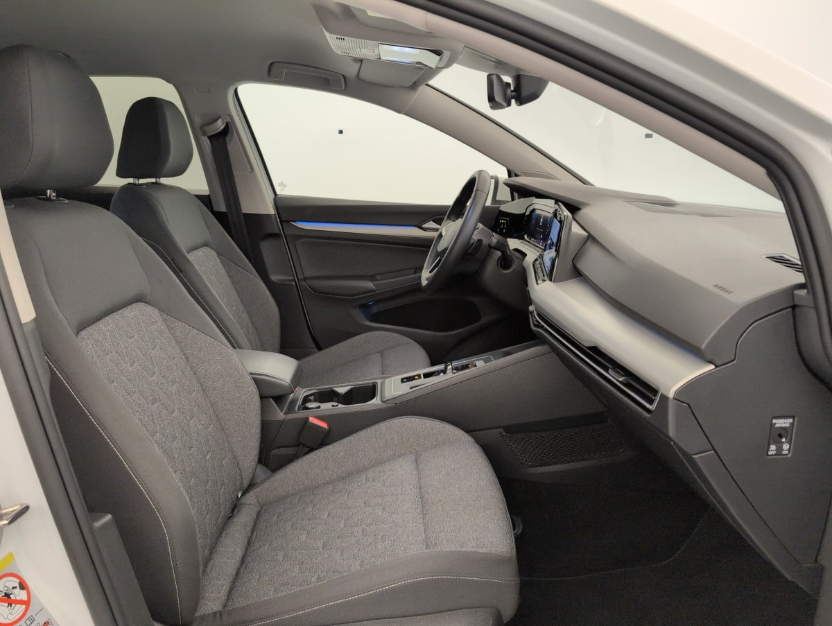 Volkswagen Golf 8 — photo 9