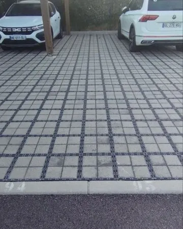 A louer double place de parking dans résidence sécurisée
