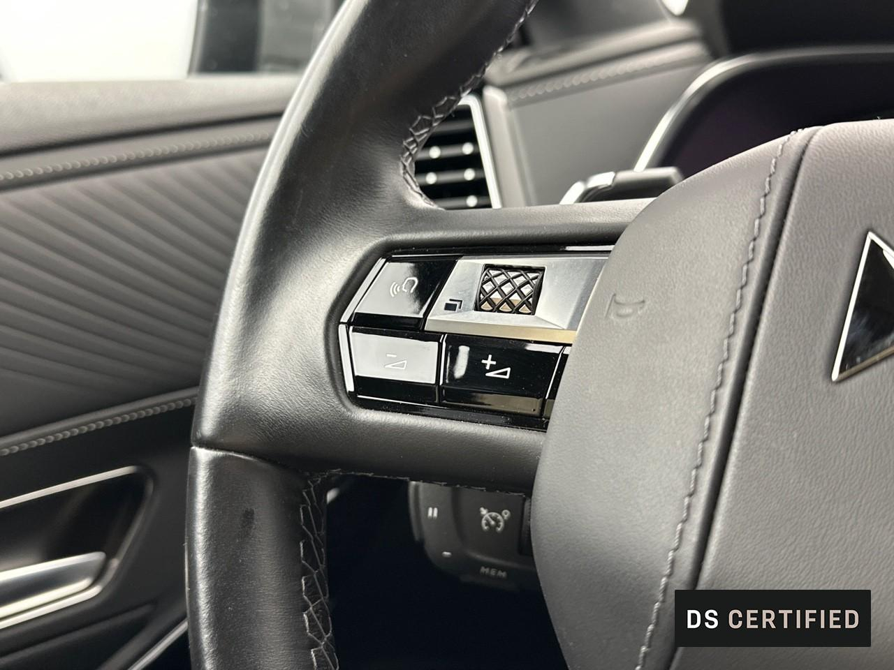 Ds Ds 7 crossback hybride rechargeable e-tense 360 eat8 4x4 opera — photo 19
