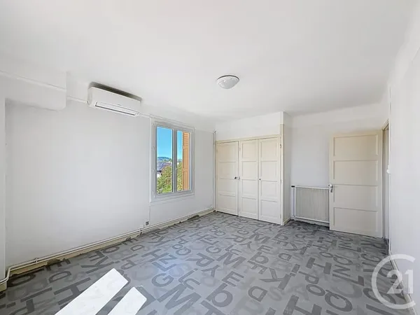 Appartement 2 pièces 57 m²