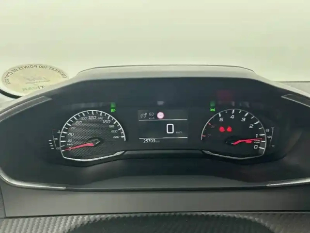Peugeot 208 puretech 75 s&amp;s bvm5 — photo 10