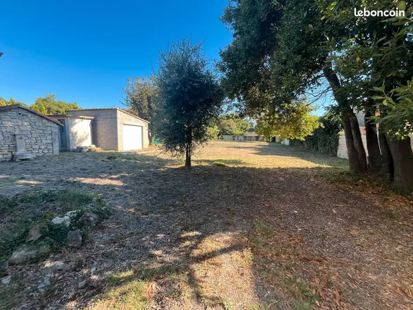 Maison familiale spacieuse avec mezzanine, à deux pas du centre d'Avignon