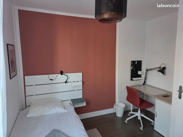 🆕 COLOCATION À AMIENS - Chambre vert houblon lumineuse meublée - 420 EUR charges comprises