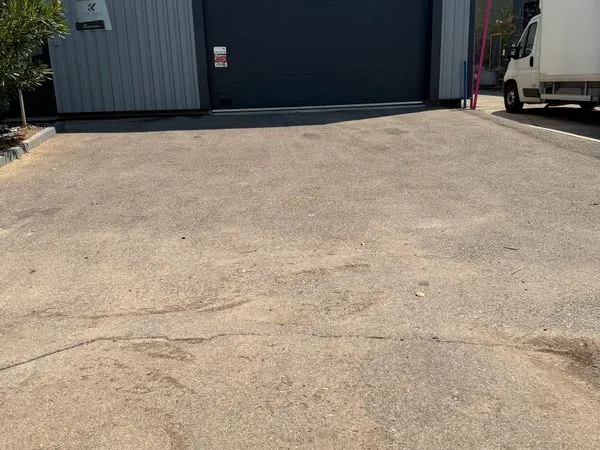 à vendre - bâtiment industriel avec 3 locaux loués - rentabilité brute de 7,2 %