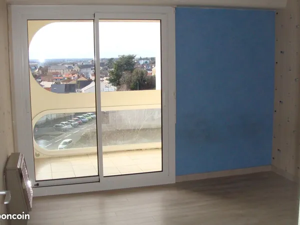 LOUE APPT type 2 ENTRE PARTICULIERS PROXIMITE CENTRE VILLE CHOLET