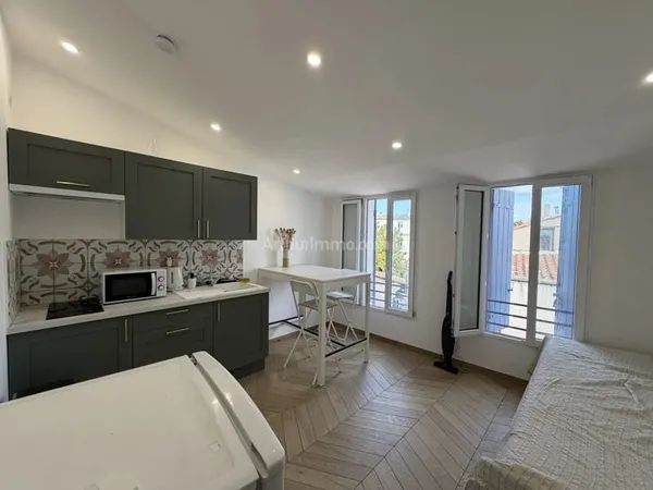 Studio 1 pièce 16 m²