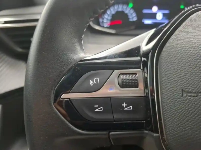Peugeot 2008 bluehdi 110 s&amp;s bvm6 — photo 17