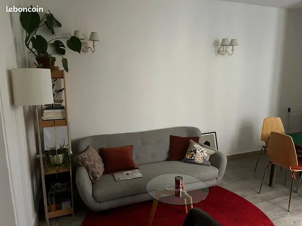 2 pièces parisien chaleureux au coeur du 18e arrondissement