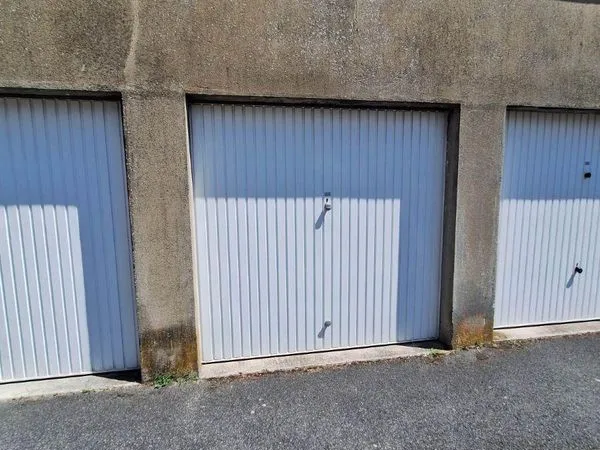 Garage 13 m² Sainte-Savine