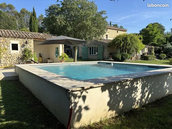 Mas 5 pièces 140 m²
