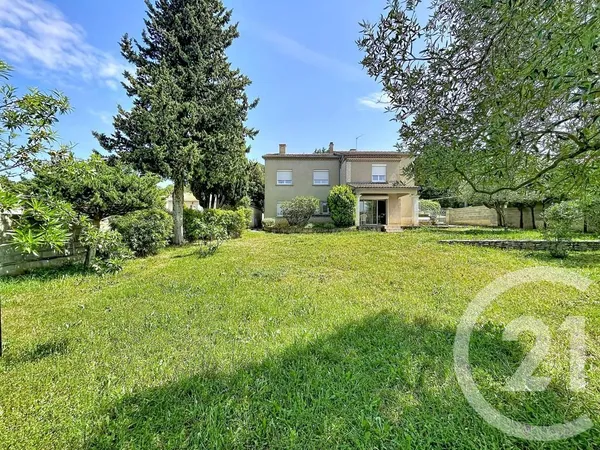 Maison 8 pièces 205 m²